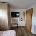 Strohbergblick Apartment *